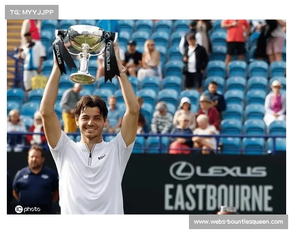 ATP更新世界排名，弗里茨重返前十