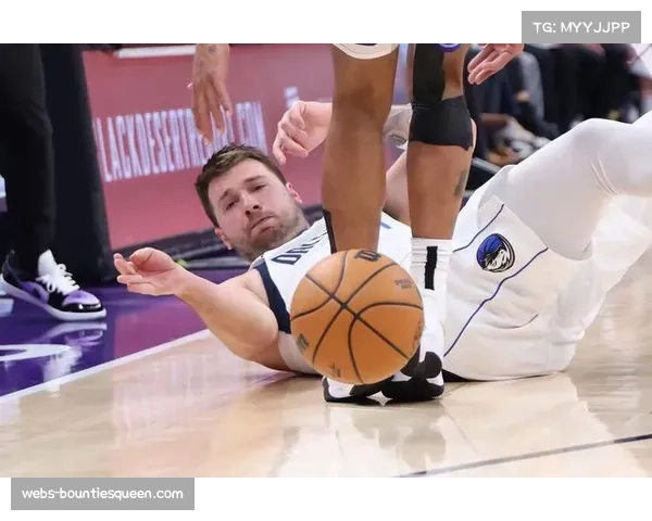 官方确认:东契奇因小腿轻微拉伤将缺席未来三场比赛 官方确认:东契奇因小腿轻微拉伤将缺席未来三场比赛